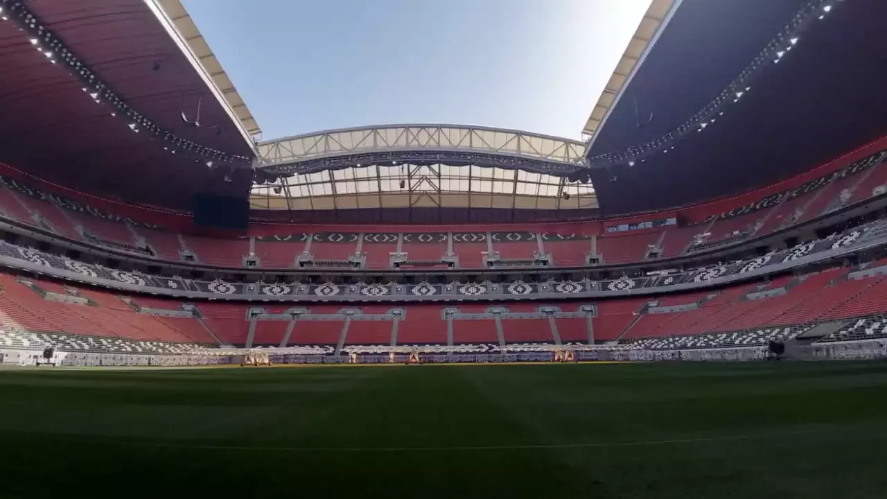 カタールのアル バイト スタジアム - FIFA ワールド カップ