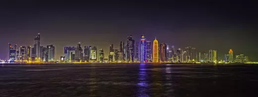 FIFA ワールドカップを観戦するためにアル ワクラを訪問