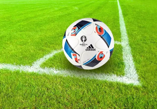 すべてのアディダス FIFA ワールドカップ公式ボール